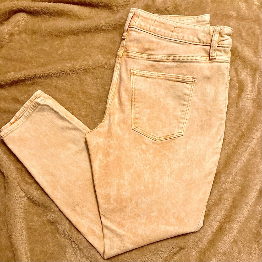 Universal Thread Acid Wash High Rise Skinny - Picture 5 of 8